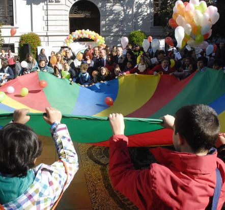 ©Ayto.Granada: GRANADA CELEBRA EL DA INTERNACIONAL DE LOS NIOS CON EL RESPALDO DE LOGRAR LA DISTINCIN DE UNICEF DE CIUDAD AMIGA DE LA INFANCIA